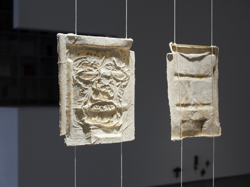 (좌) 축제 25 #14 月印千江 (우) 축제 25 #15 月印千江