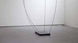 Between the Floor and the Floor 썸네일