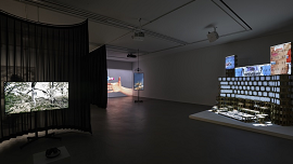 Installation view 썸네일